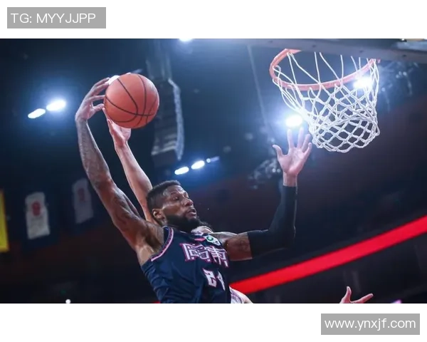 钱德勒广厦与威姆斯的巅峰对决谁将赢得胜利的荣耀与未来